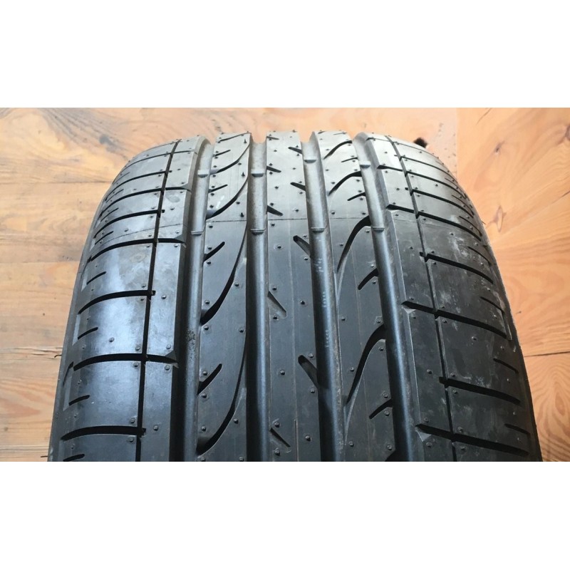 235/45R19 Bridgestone Dueler HP Sport - 7mm