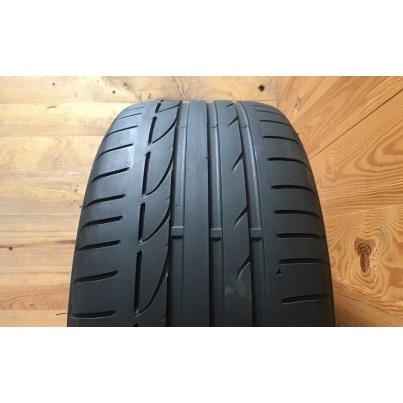 255/35R19 Bridgestone Potenza S001 - 4.5mm