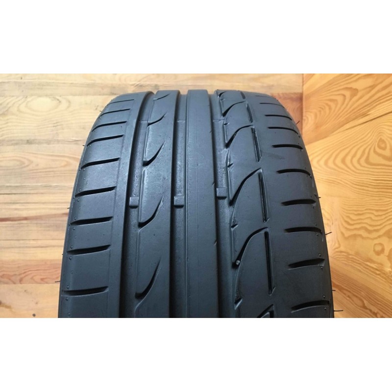 255/40R19 Bridgestone Potenza S001 - 4.5mm