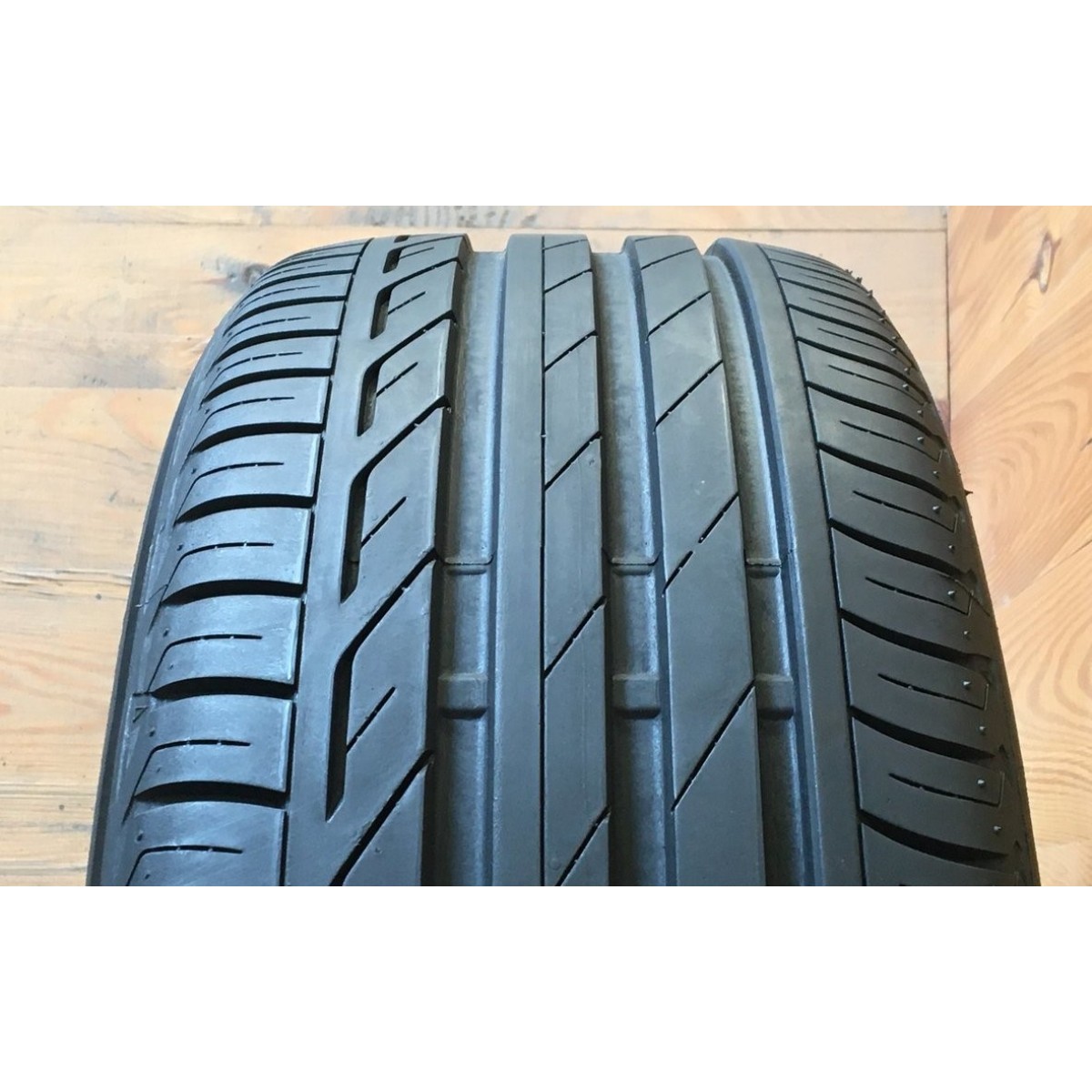 215/50R18 Bridgestone Turanza T001 - 6.5mm 215/50R18 Bridgestone Turanza T001 - 6.5mm