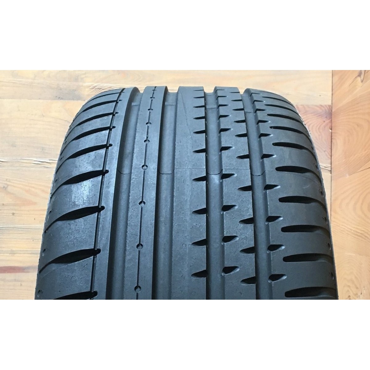 225/40R18 Continental SportContact 2 - 5mm
