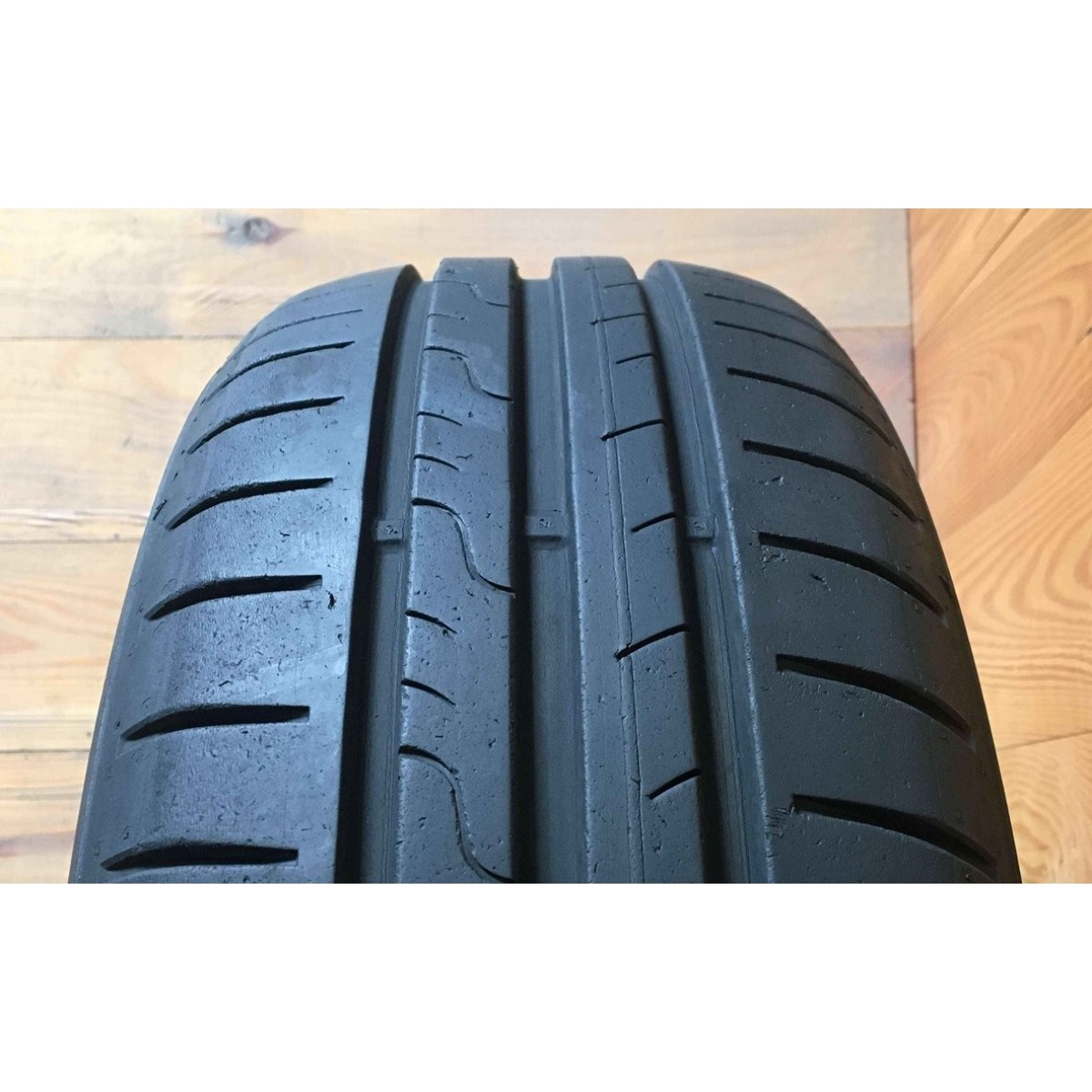 195/55R16 Dunlop Sport Blu Response - 8mm