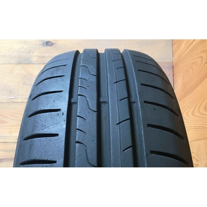 195/55R16 Dunlop Sport Blu Response - 8mm