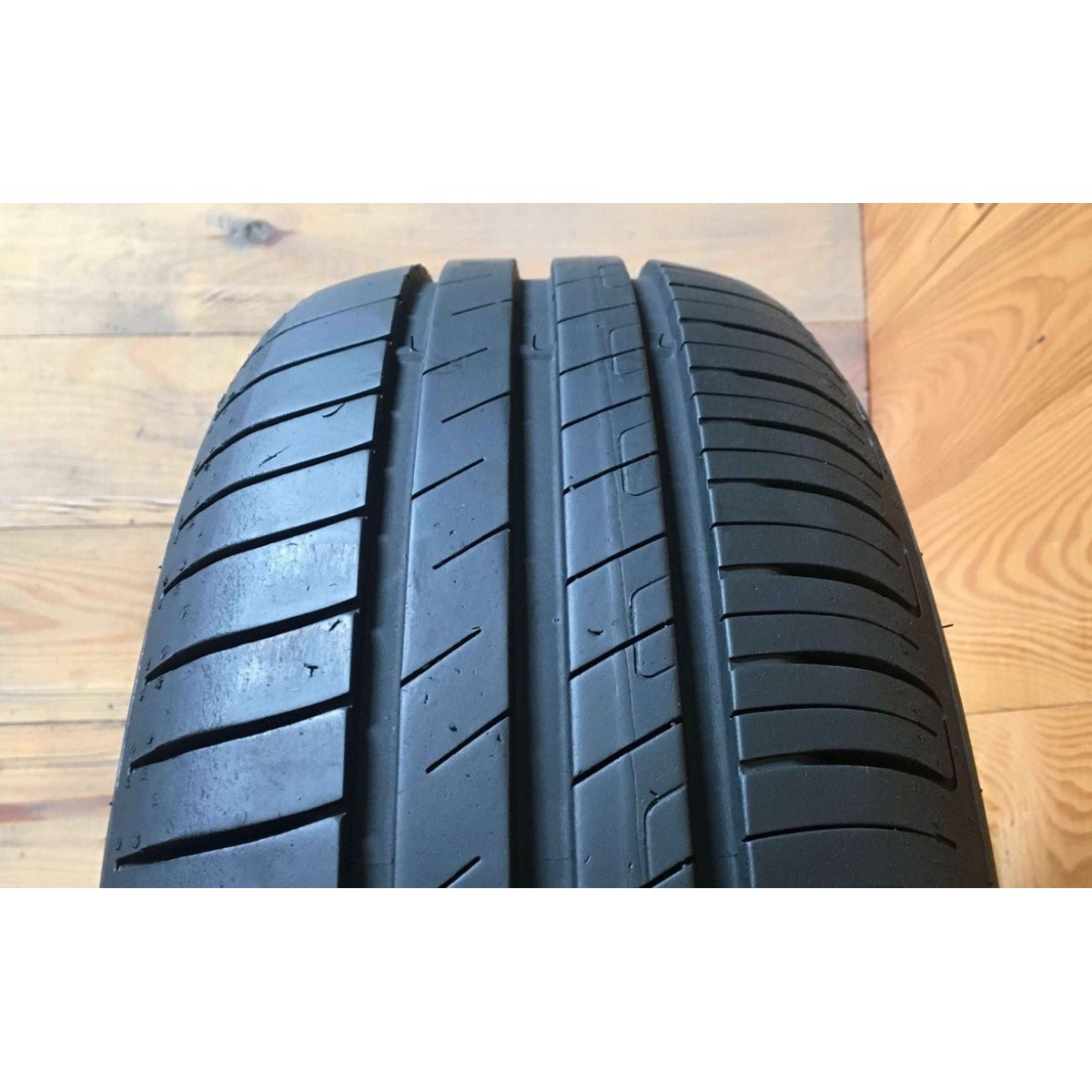 185/55R15 GoodYear Efficient Grip - 7mm