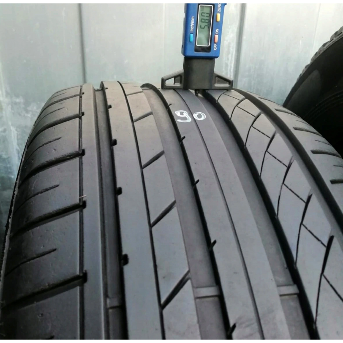 225/50R16 Hifly HF805 - 4mm 225/50R16 Hifly HF805 - 4mm