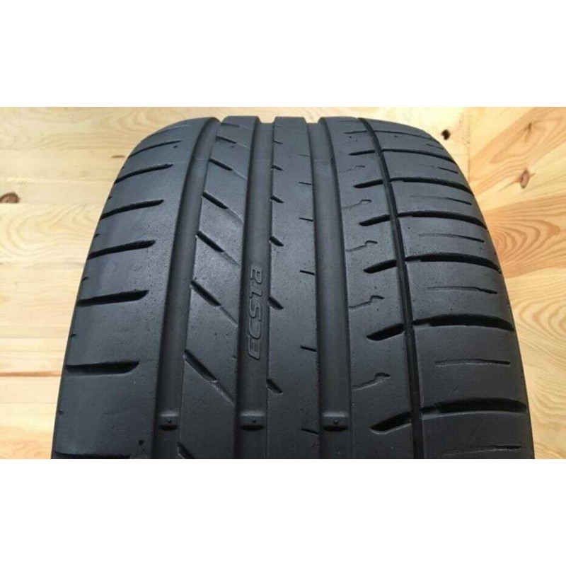 255/40R19 Kumho Ecsta Le Sport - 5.5mm