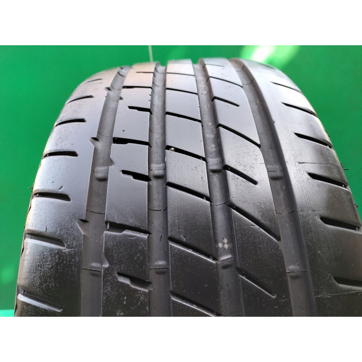 225/50R17 Lassa Driveways - 7mm