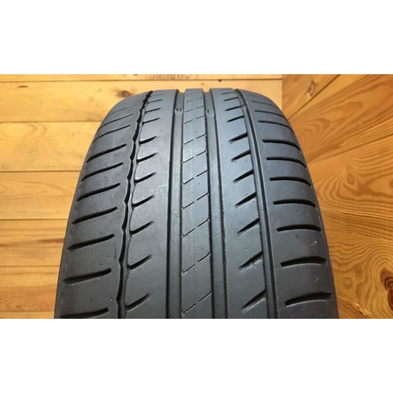225/55R16 Michelin Primacy HP - 4.5mm