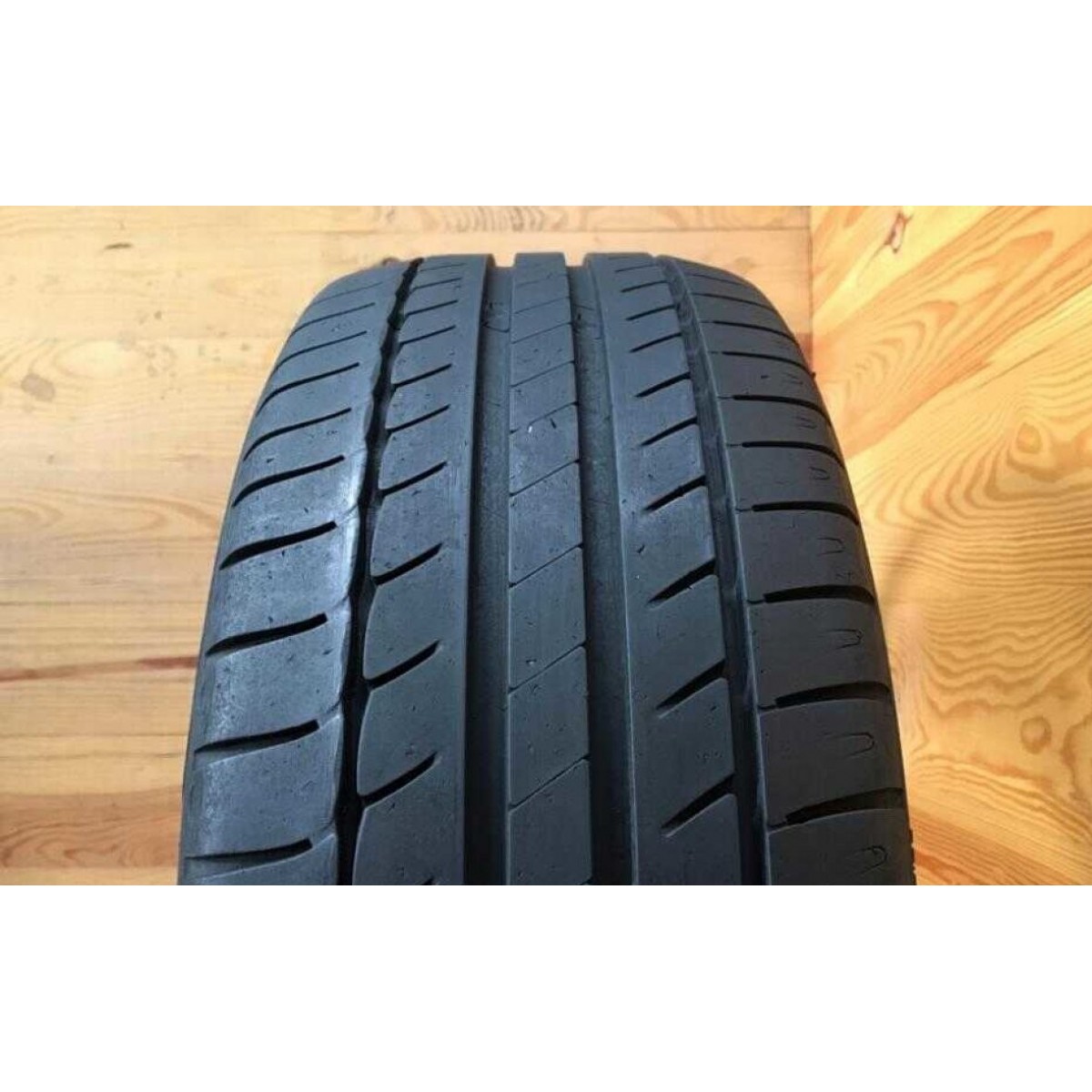 215/55R16 Michelin Primacy HP - 4.5mm