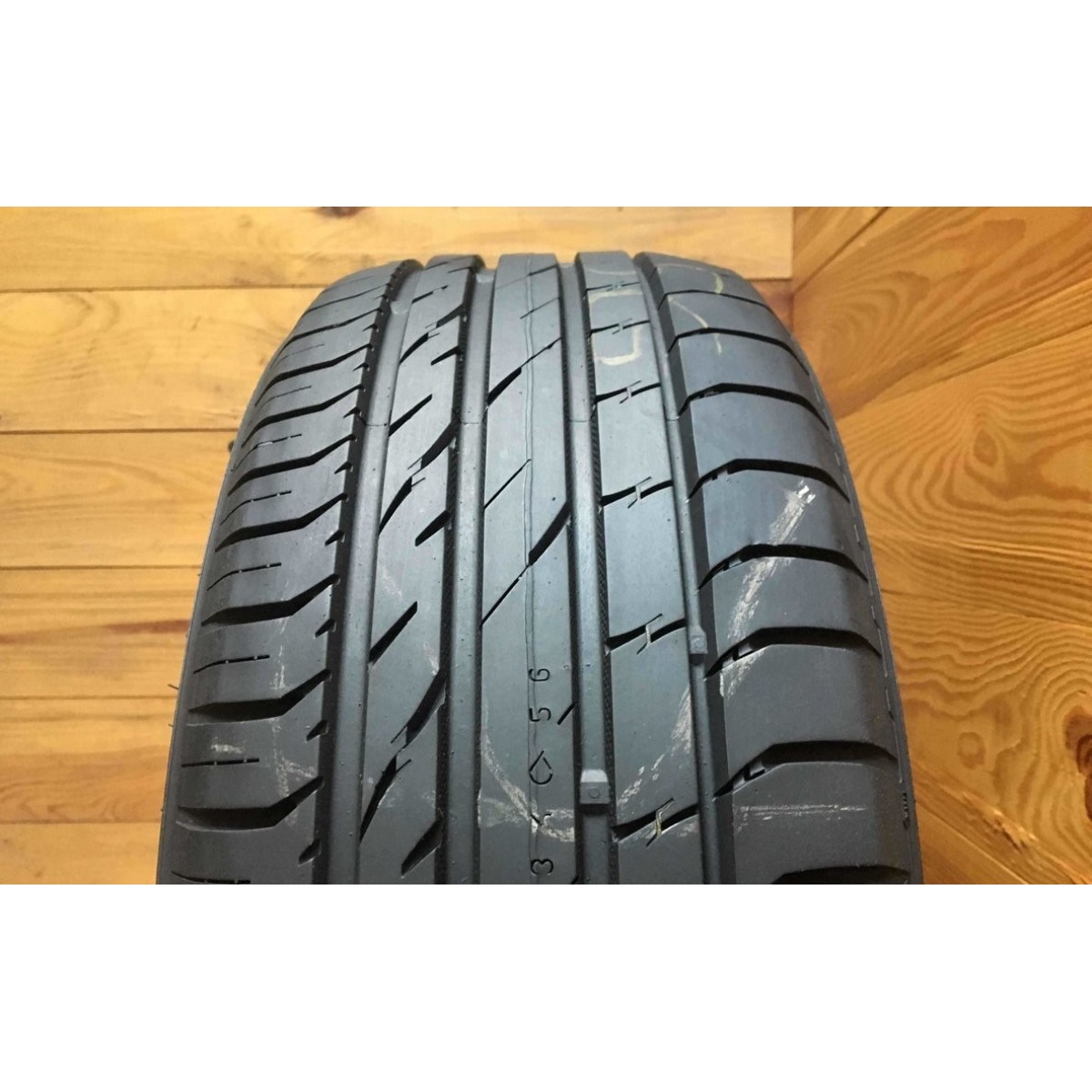 235/60R16 Nokian Line - 5.5