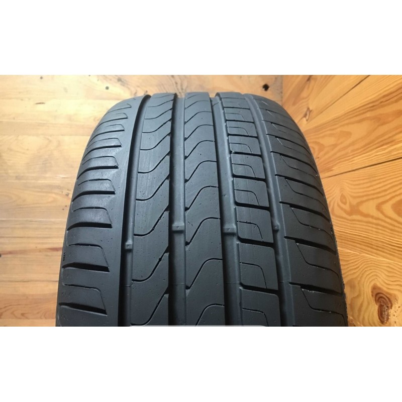 225/45R17 Pirelli Cinturato P7 All Season - 5mm