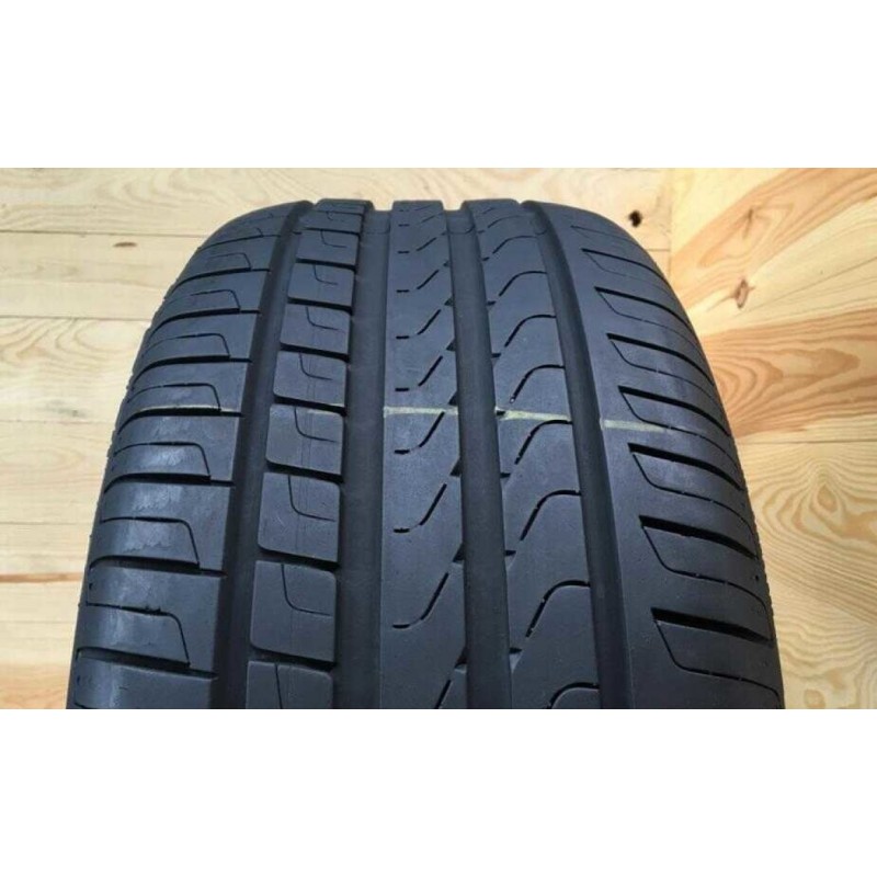 245/45R18 Pirelli Cinturato P7 - 5mm