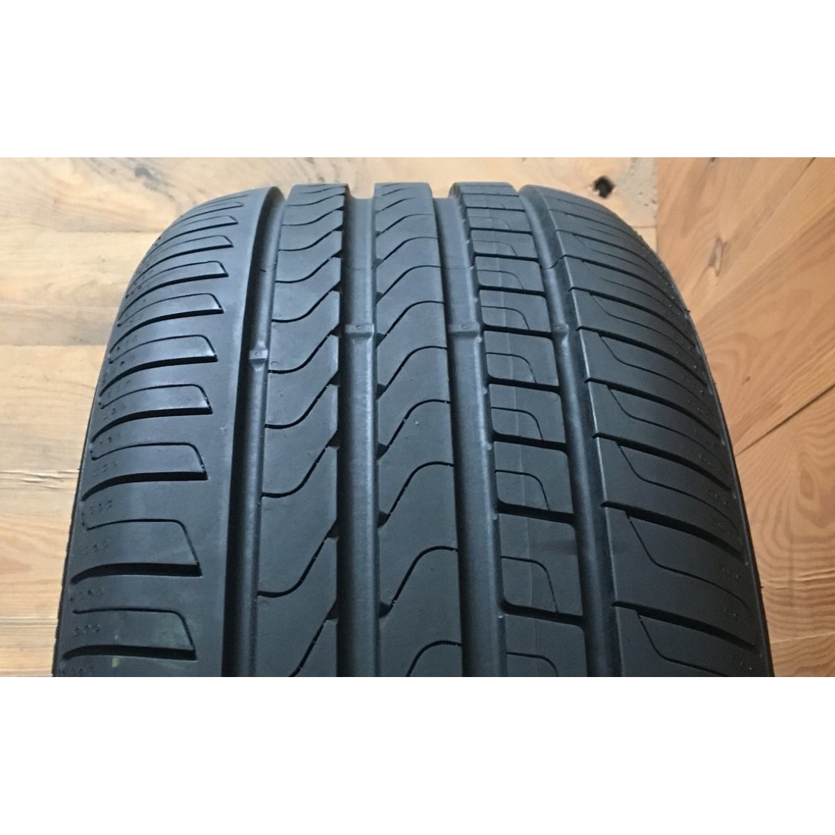 215/45R17 Pirelli Cinturato P7 - 7mm
