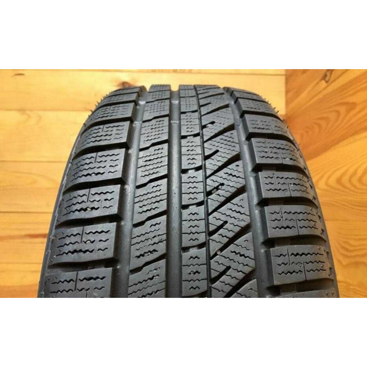 195/65R15 Bridgestone Blizzak LM-25 (6mm)