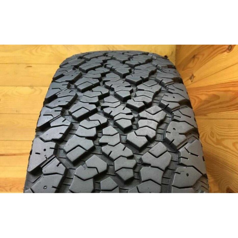215/65R16 General Grabber AT2