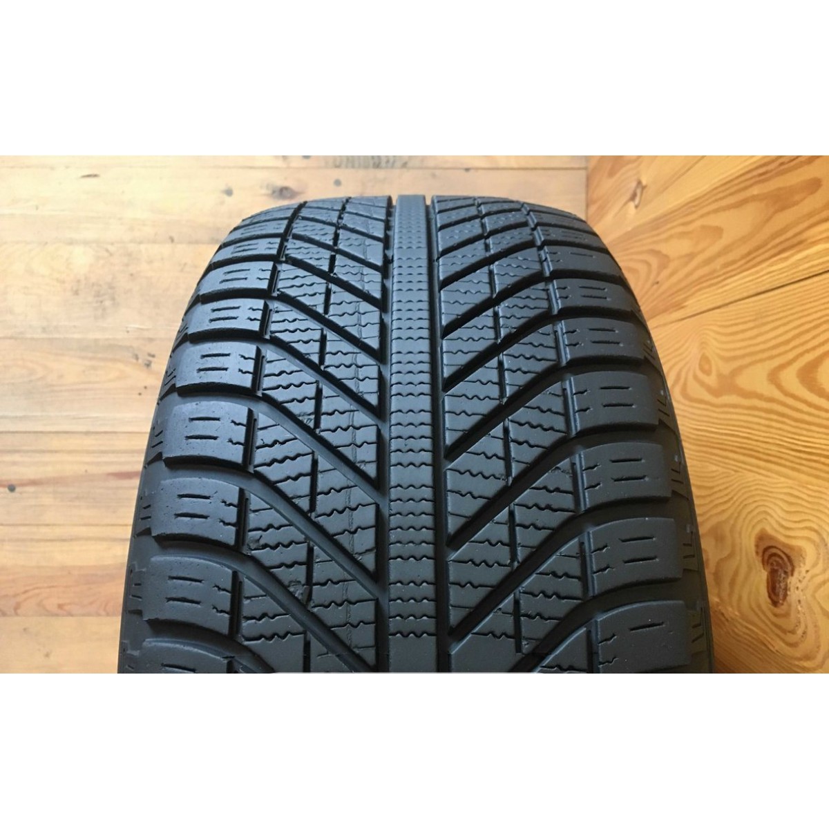 185/65R15 GoodYear Vector4Season (6mm)