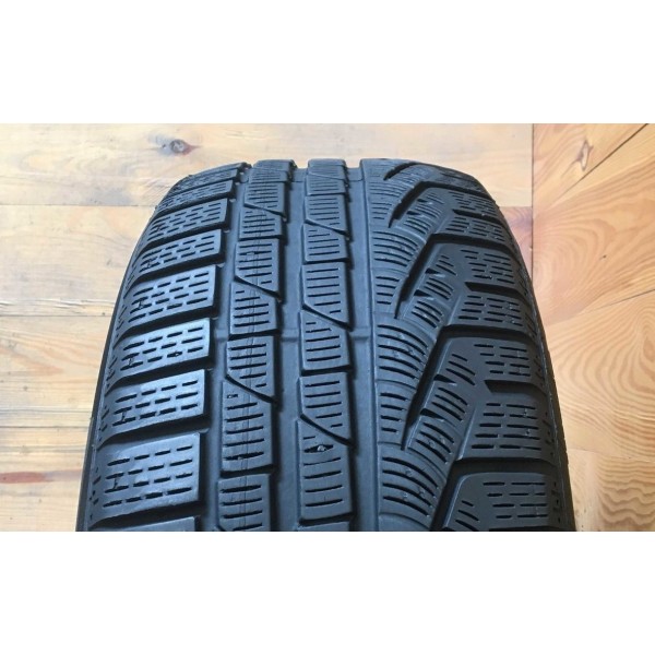 225/60R17 Pirelli Sottozero Winter 210 RunFlat