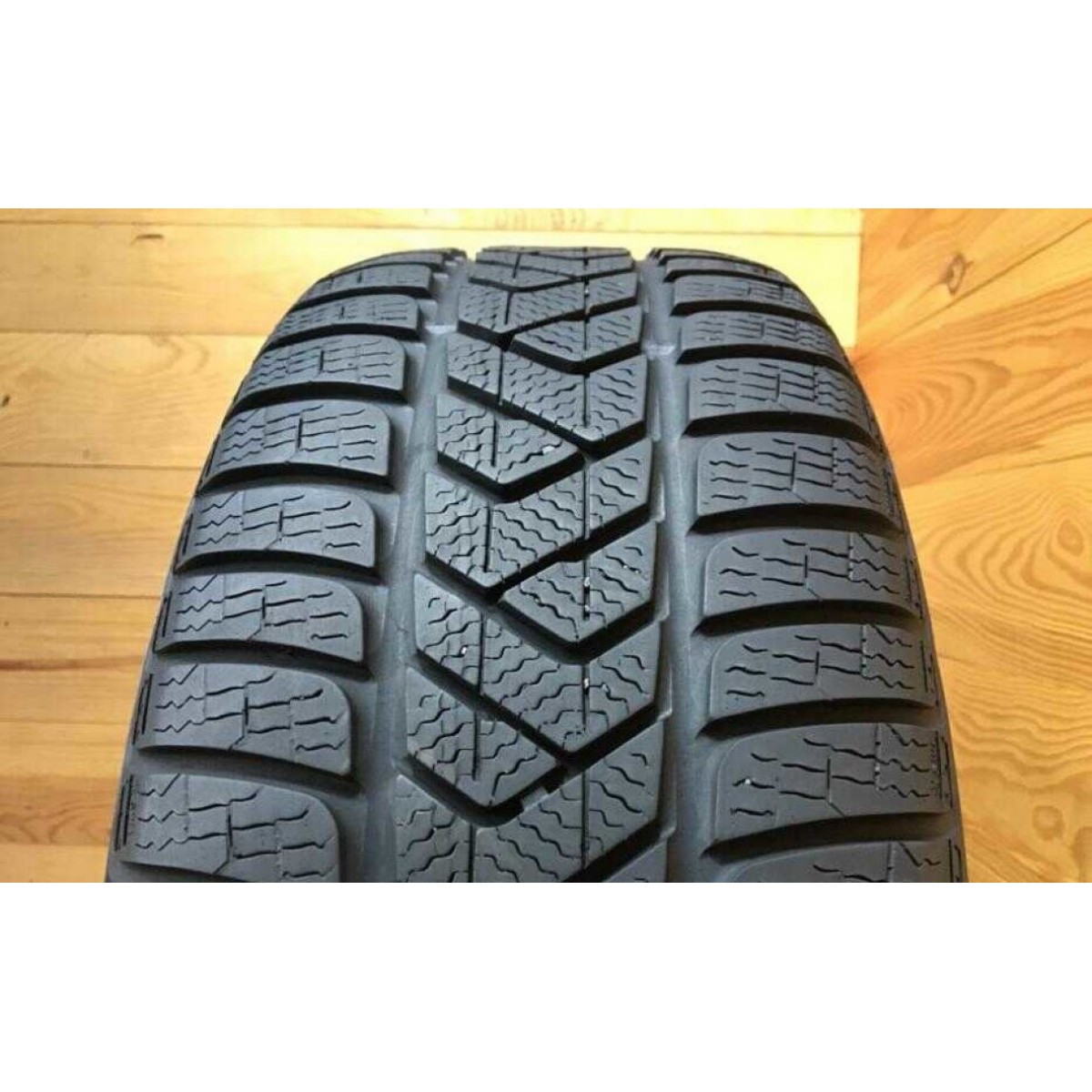 225/45R17 [M+S] Pirelli Sottozero 3 - 5mm