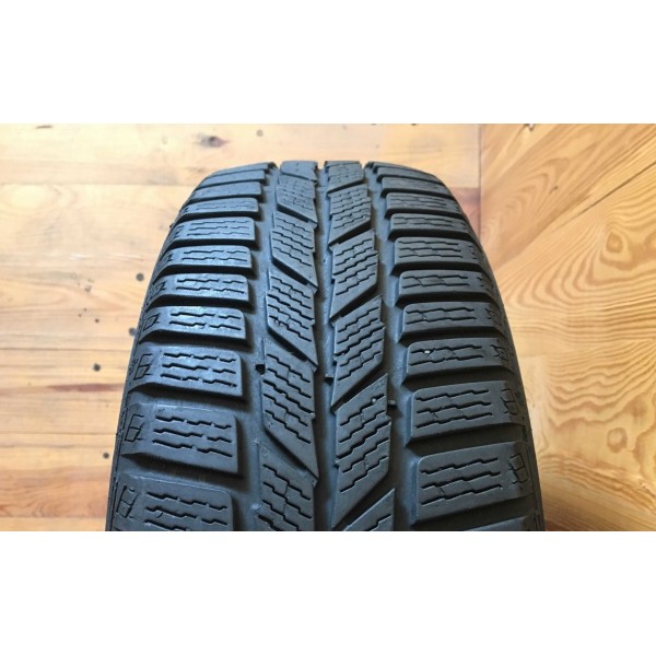 205/60R16 Semperit MasterGrip 2 (5mm) 205/60R16 Semperit MasterGrip 2 (5mm)