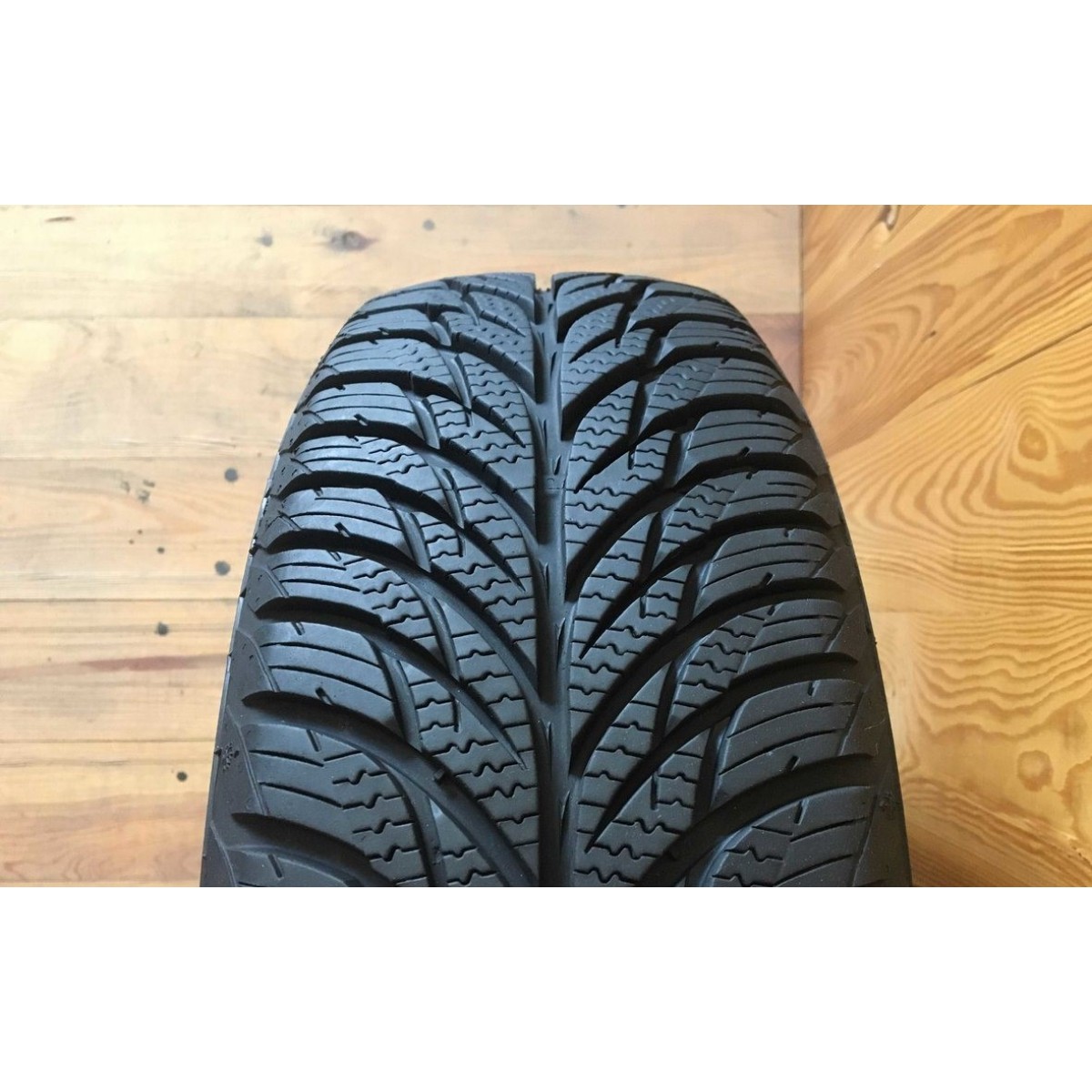 225/45R17 [M+S] Uniroyal AllSeasonExpert - 5mm