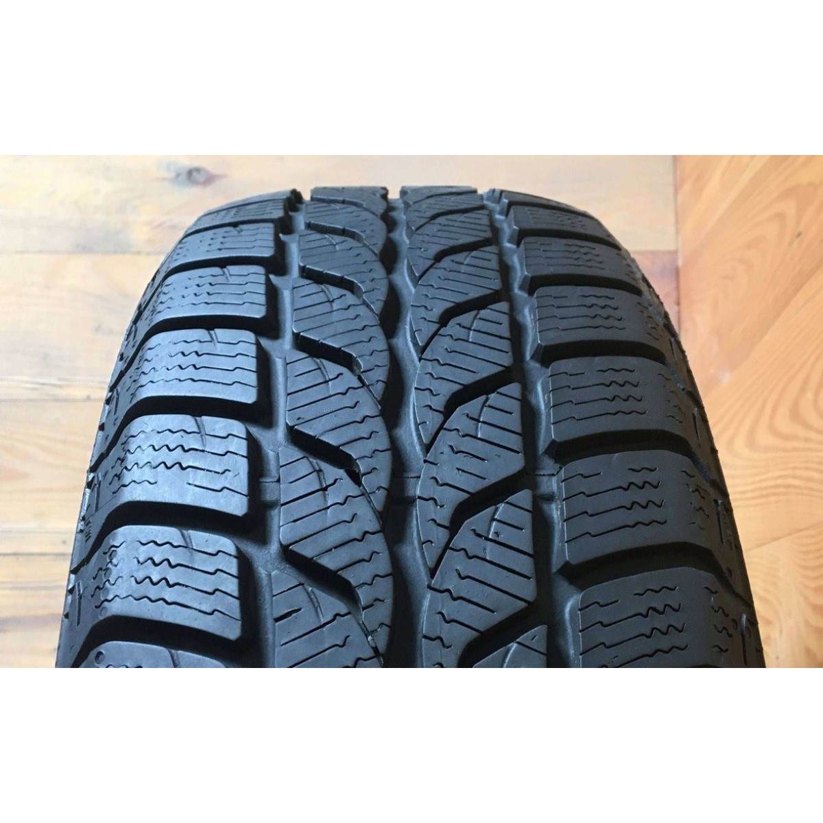 205/60R16 Uniroyal MS Plus 66 (6.5mm)